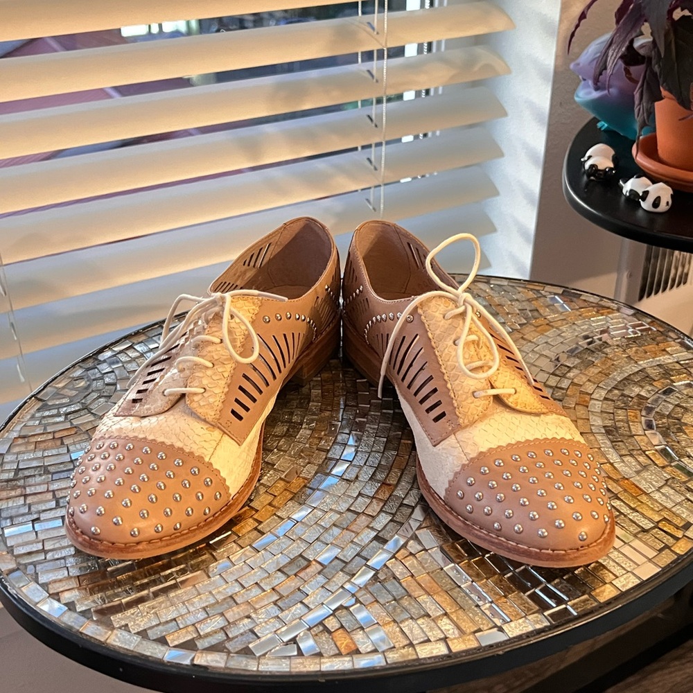 Sam Edelman Beige and Brown Studded Flats